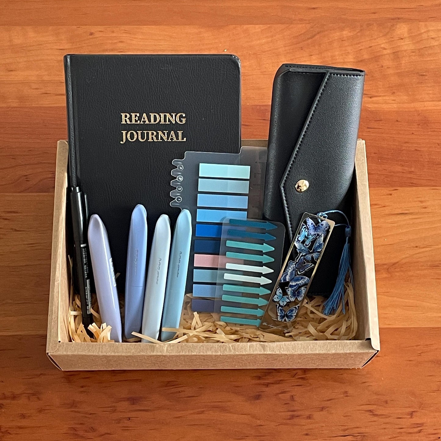 Luxury Booklover Gift Set | Reading Accessories | A5 Reading Journal Book Annotation Kit | Bookworm Gift for Her Him | Reading Gift