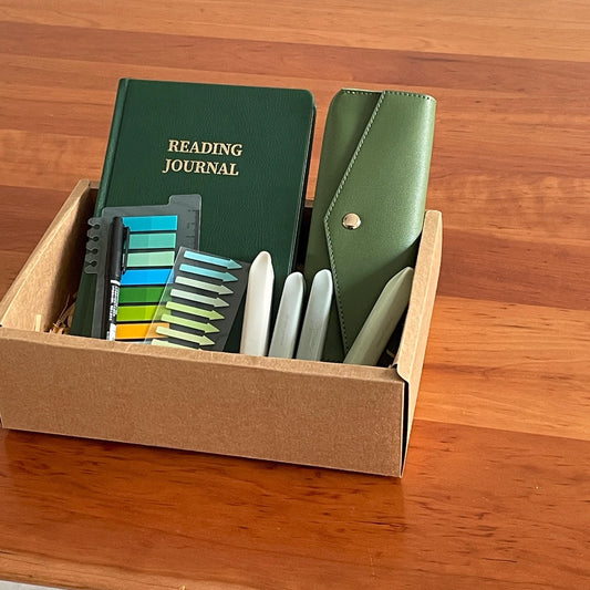 Luxury Green Book Lover Gift Set | Reading Accessories | A5 Reading Journal Book Annotation Kit | Bookworm Gift for Her Him | Reading Gift