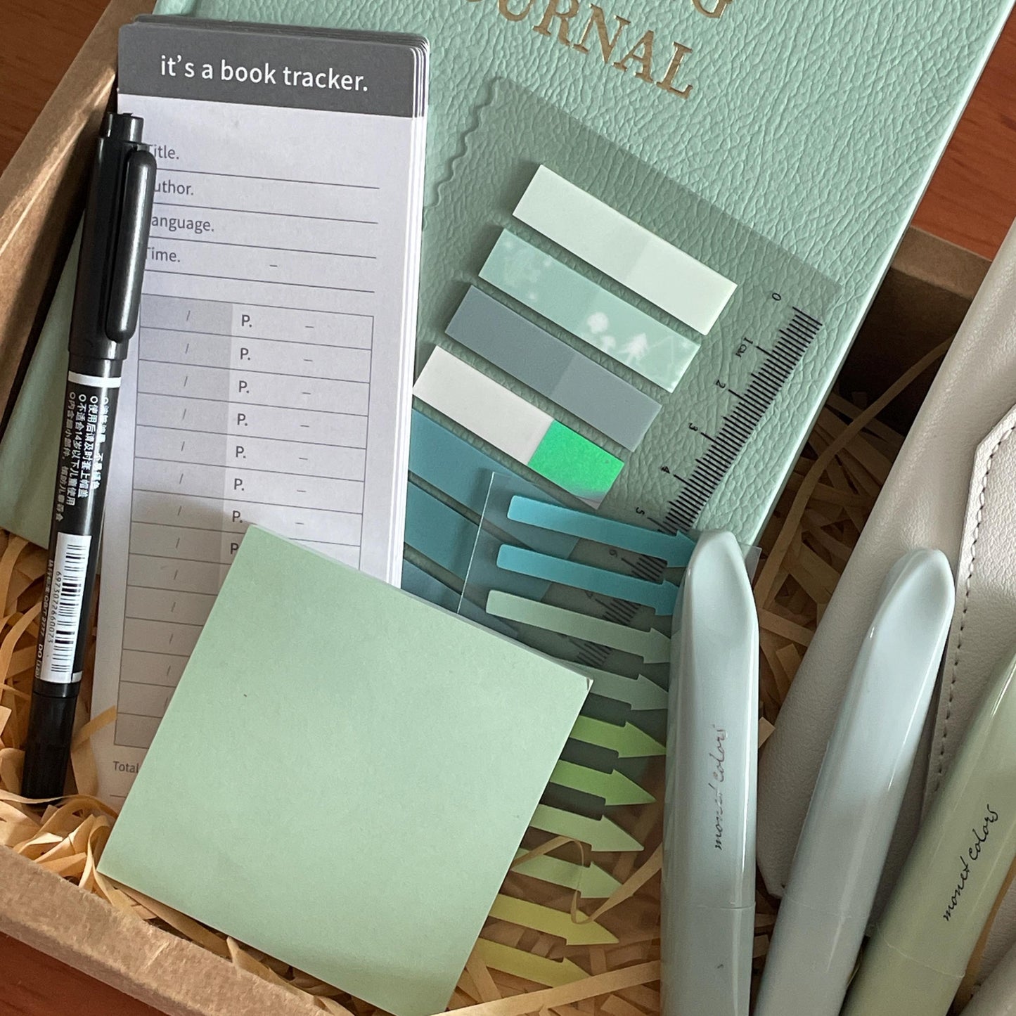 Luxury Mint Book Lover Gift Set | Reading Accessories | A5 Reading Journal Book Annotation Kit | Bookworm Book Club Gift | Reading Gift